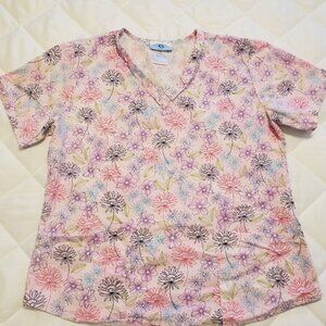 SB Scrubs Small Top- Pink Floral Pattern